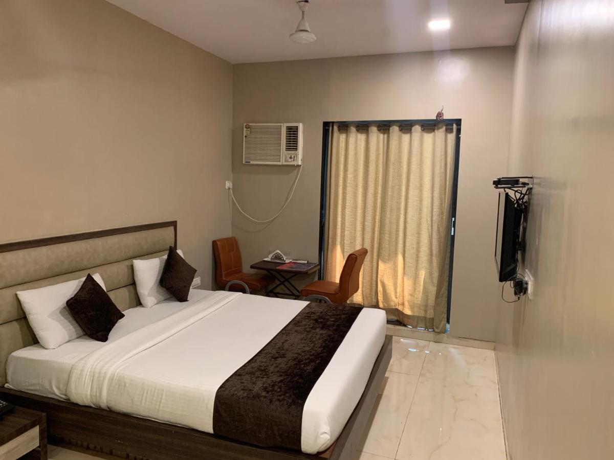 Hotel Merakee - Near Dahisar Mira Road Mumbai Exterior foto